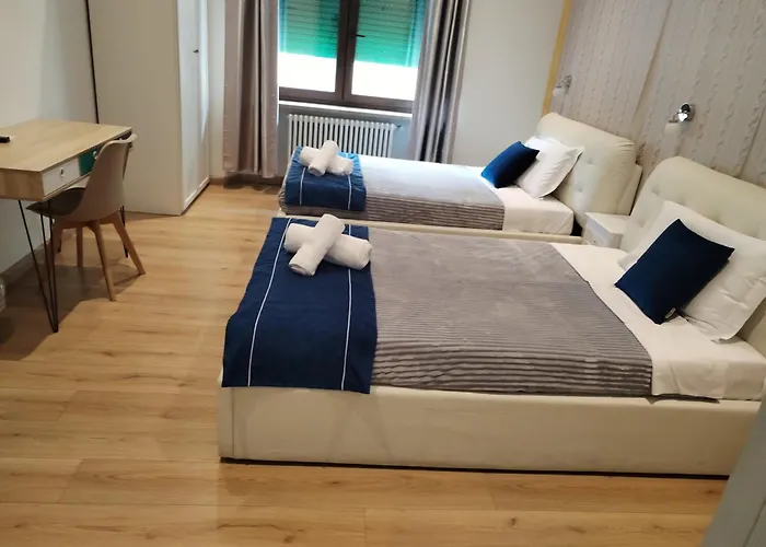 Fiera בית אירוח *